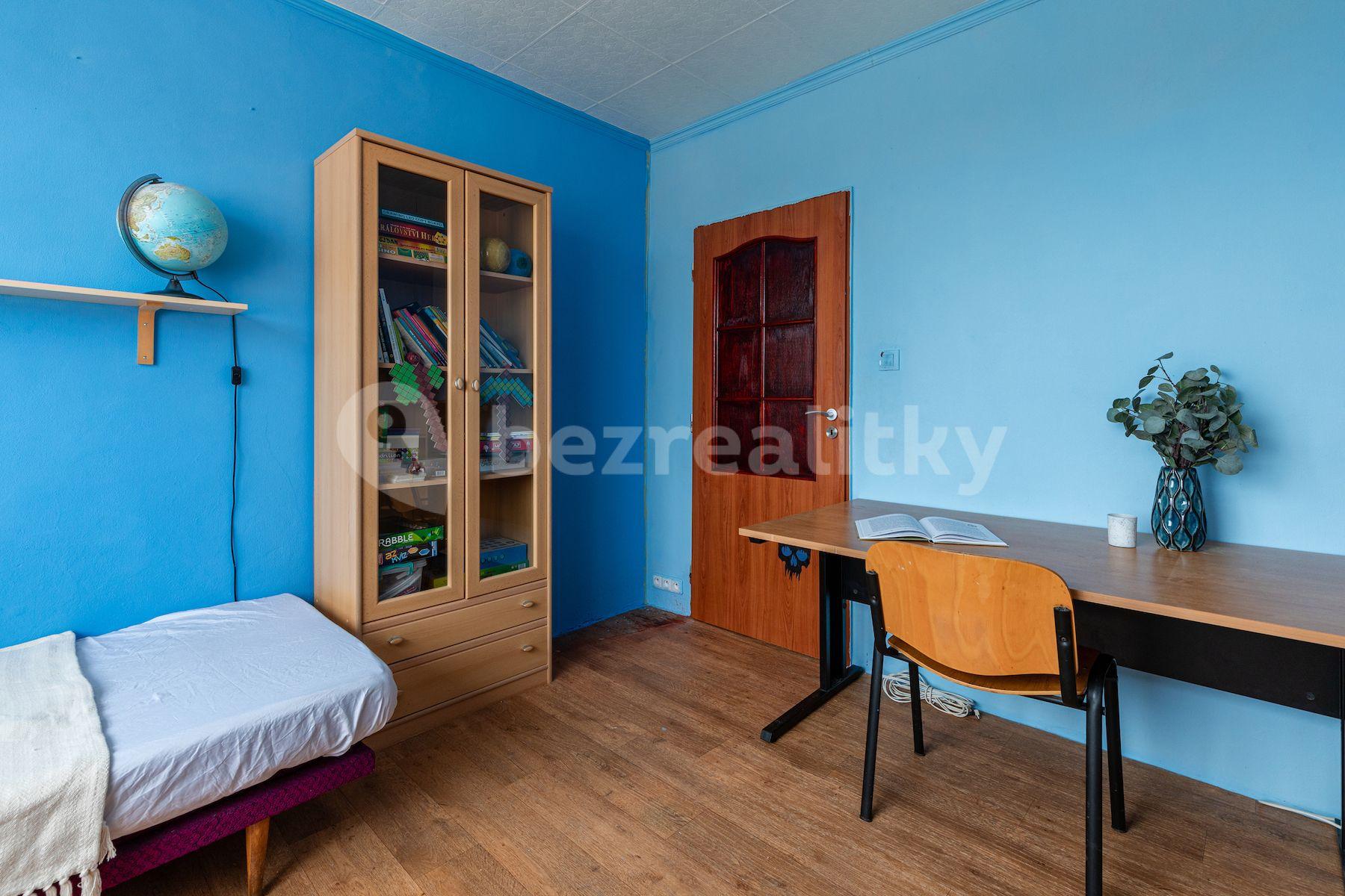 Predaj bytu 4-izbový 86 m², Zborovská, Jince, Středočeský kraj