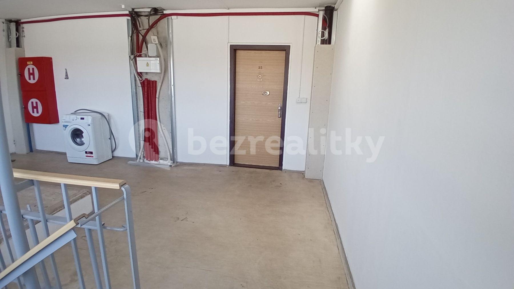 Prenájom nebytového priestoru 104 m², Sabinova, Praha, Praha