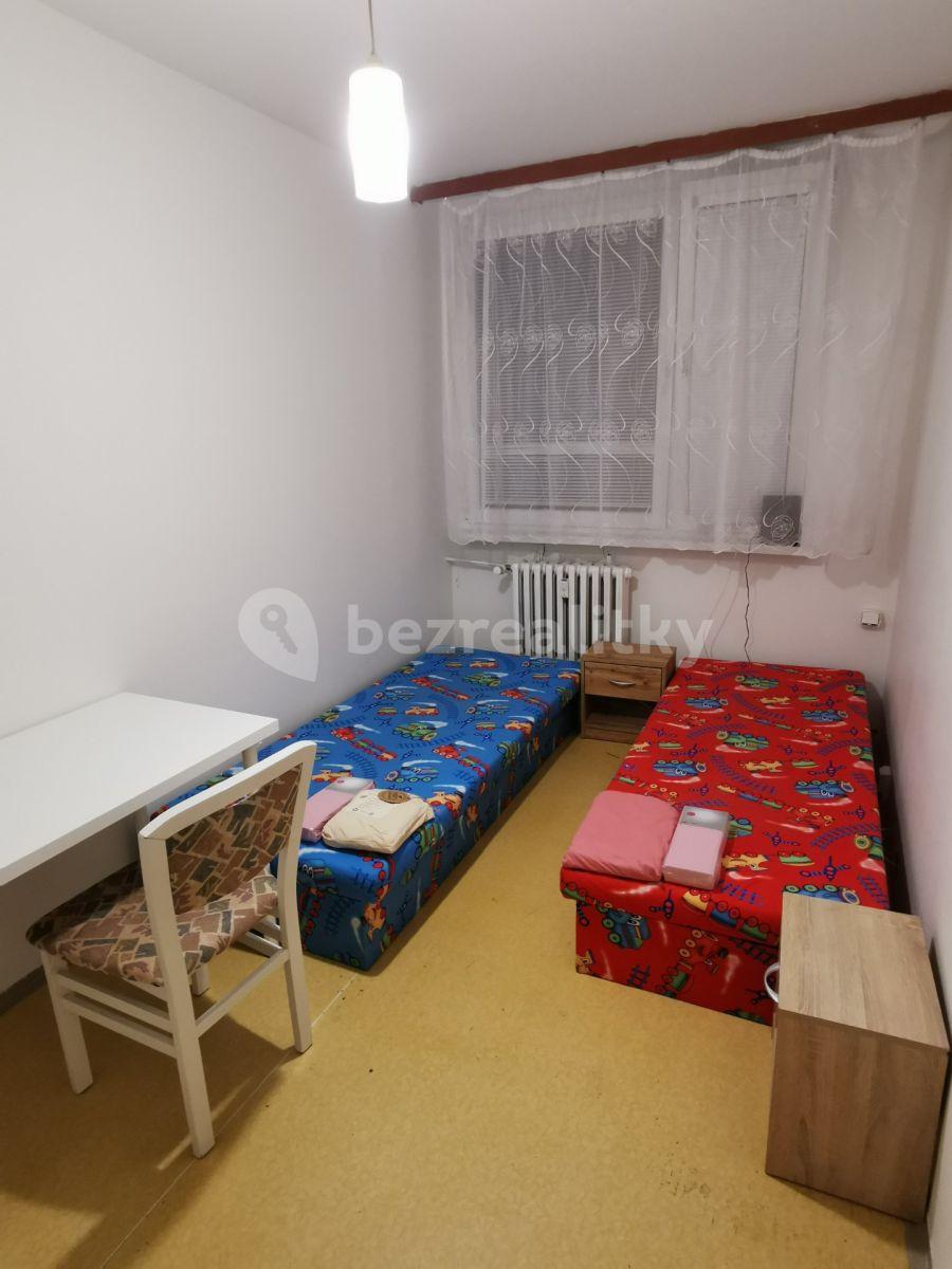 Prenájom bytu 4-izbový 12 m², Letovská, Praha, Praha