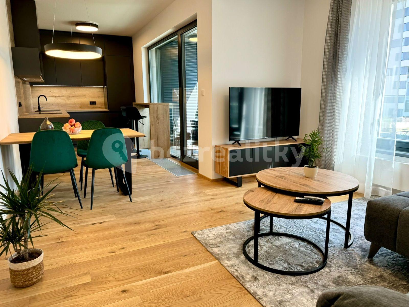 Prenájom bytu 2-izbový 65 m², Sokolova, Praha, Praha