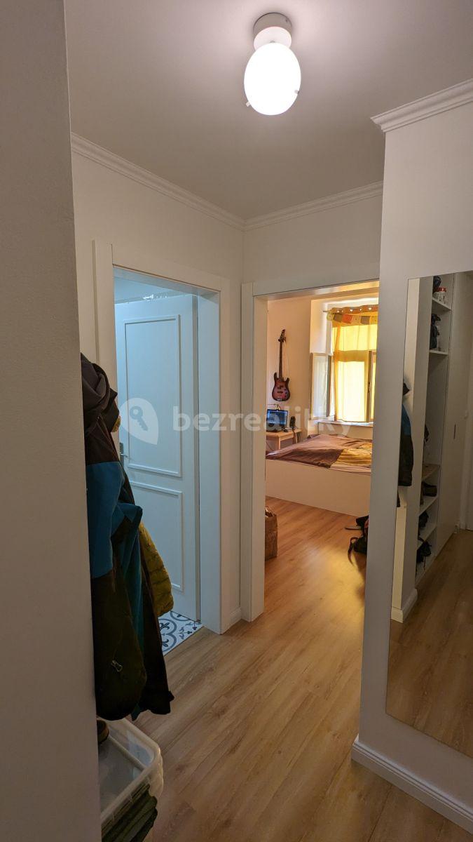 Prenájom bytu 1-izbový 34 m², Na Zámyšli, Praha, Praha