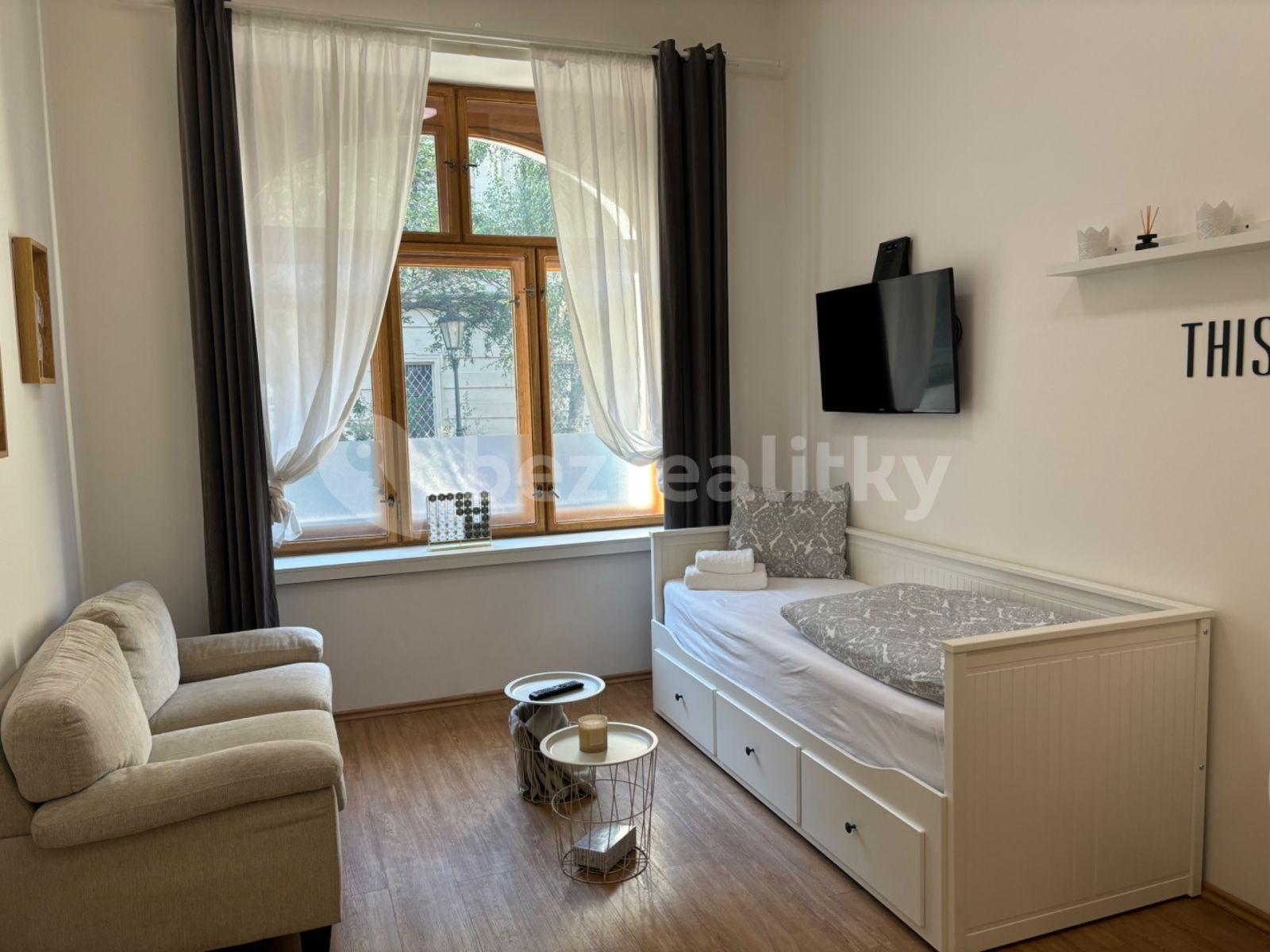 Prenájom bytu 2-izbový 52 m², U Milosrdných, Praha, Praha