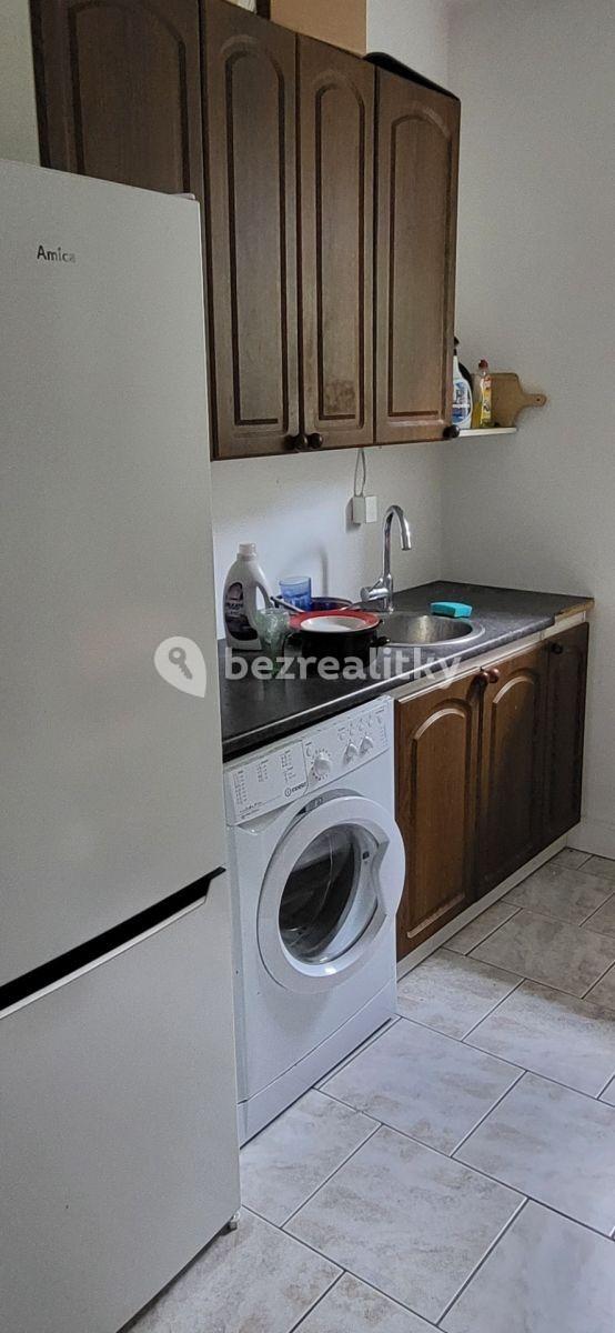 Prenájom kancelárie 35 m², V Křovinách, Praha, Praha