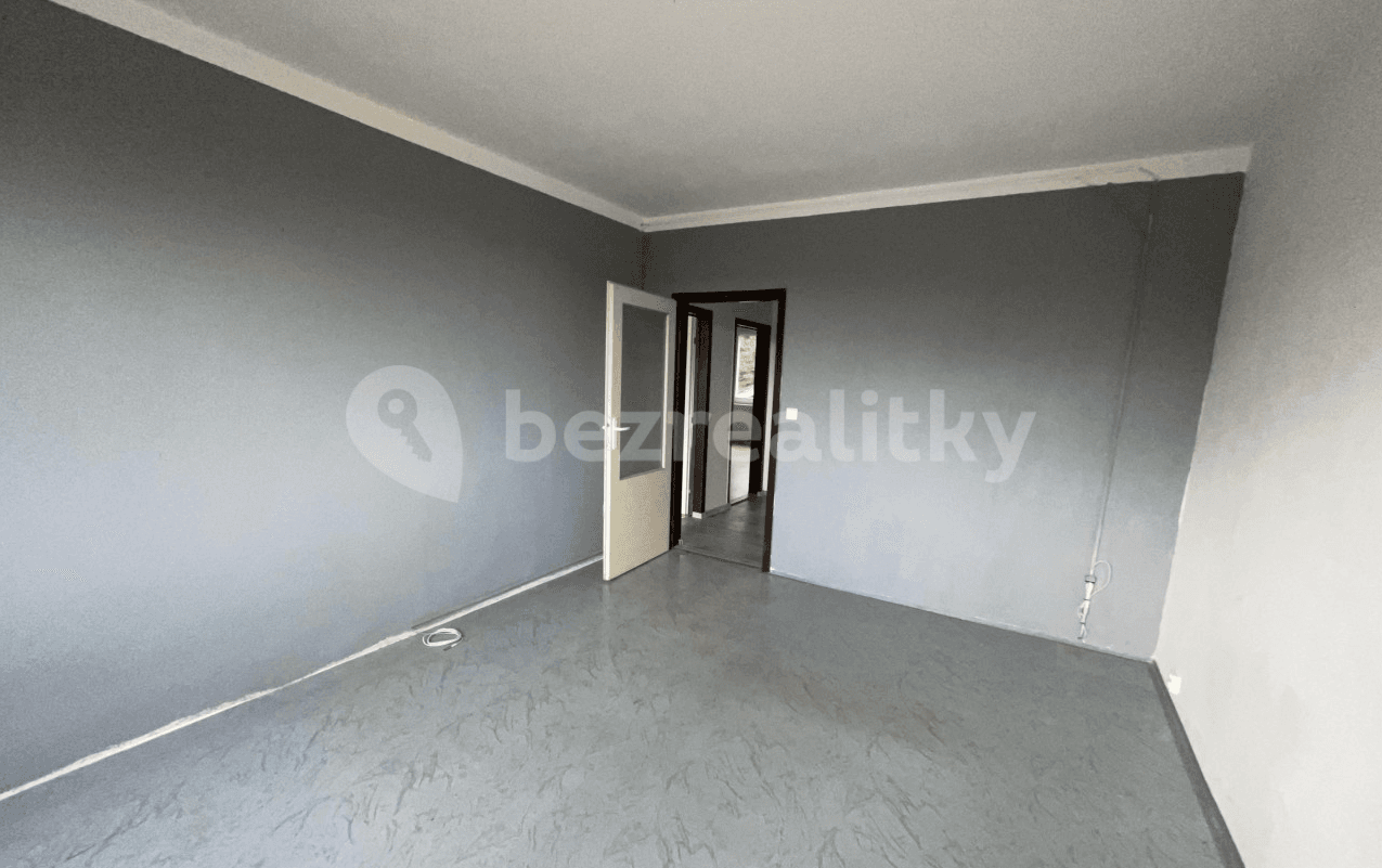 Prenájom bytu 3-izbový 84 m², Na Vyhlídce, Děčín, Ústecký kraj