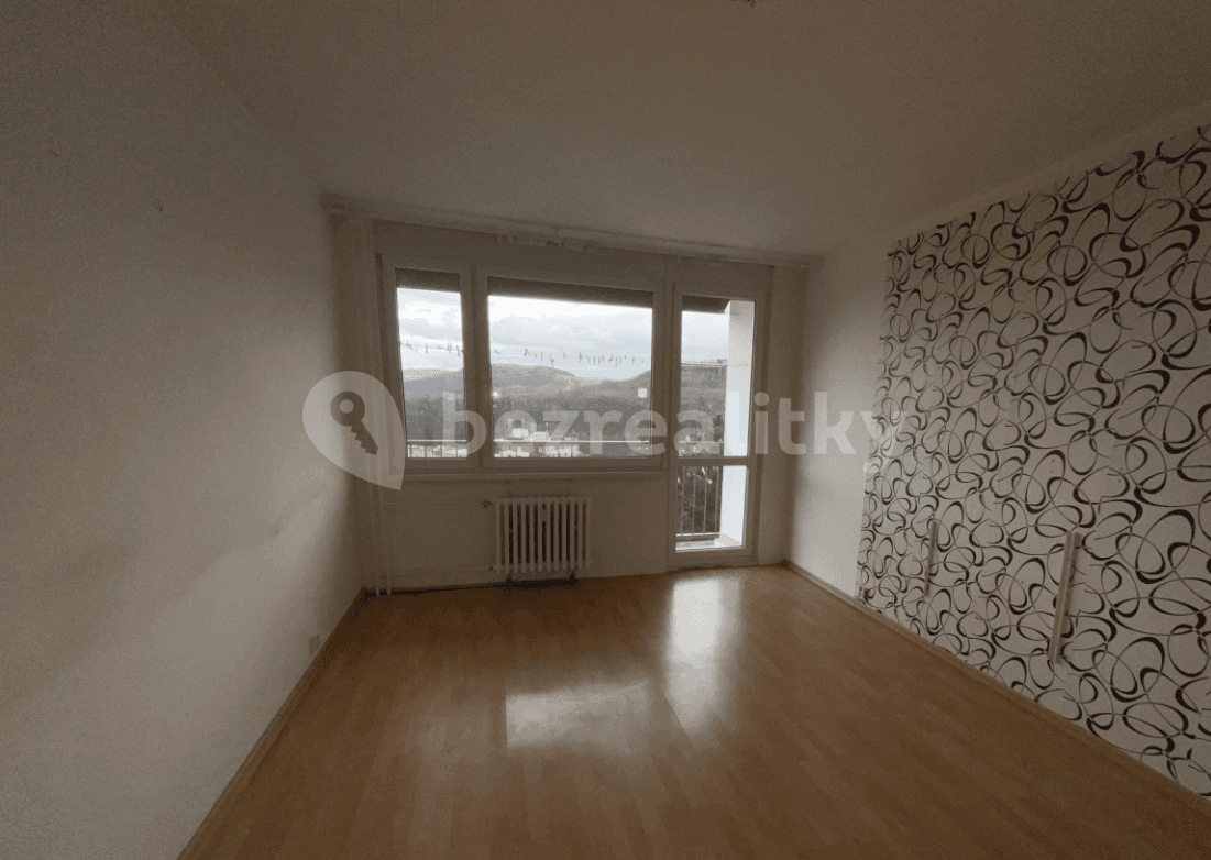 Prenájom bytu 3-izbový 84 m², Na Vyhlídce, Děčín, Ústecký kraj