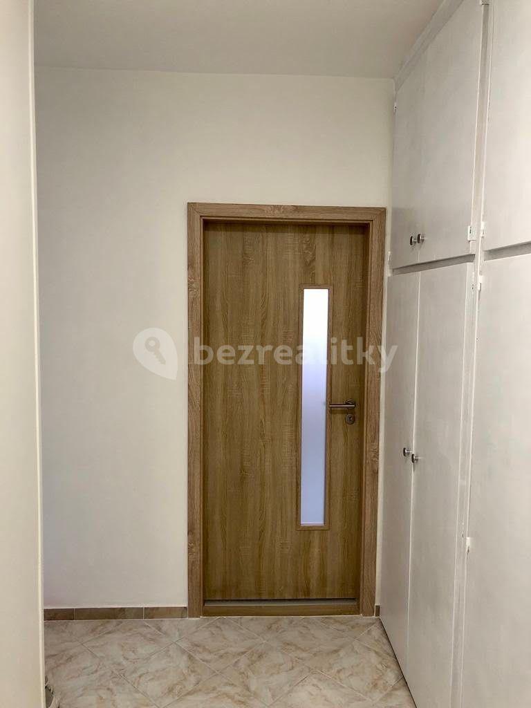 Prenájom bytu 3-izbový 56 m², Moskevská, Karlovy Vary, Karlovarský kraj