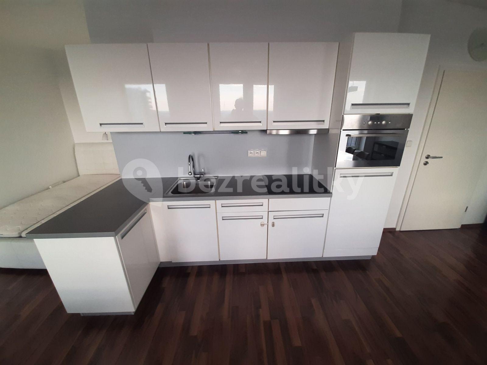 Prenájom bytu 1-izbový 43 m², Pelušková, Praha, Praha