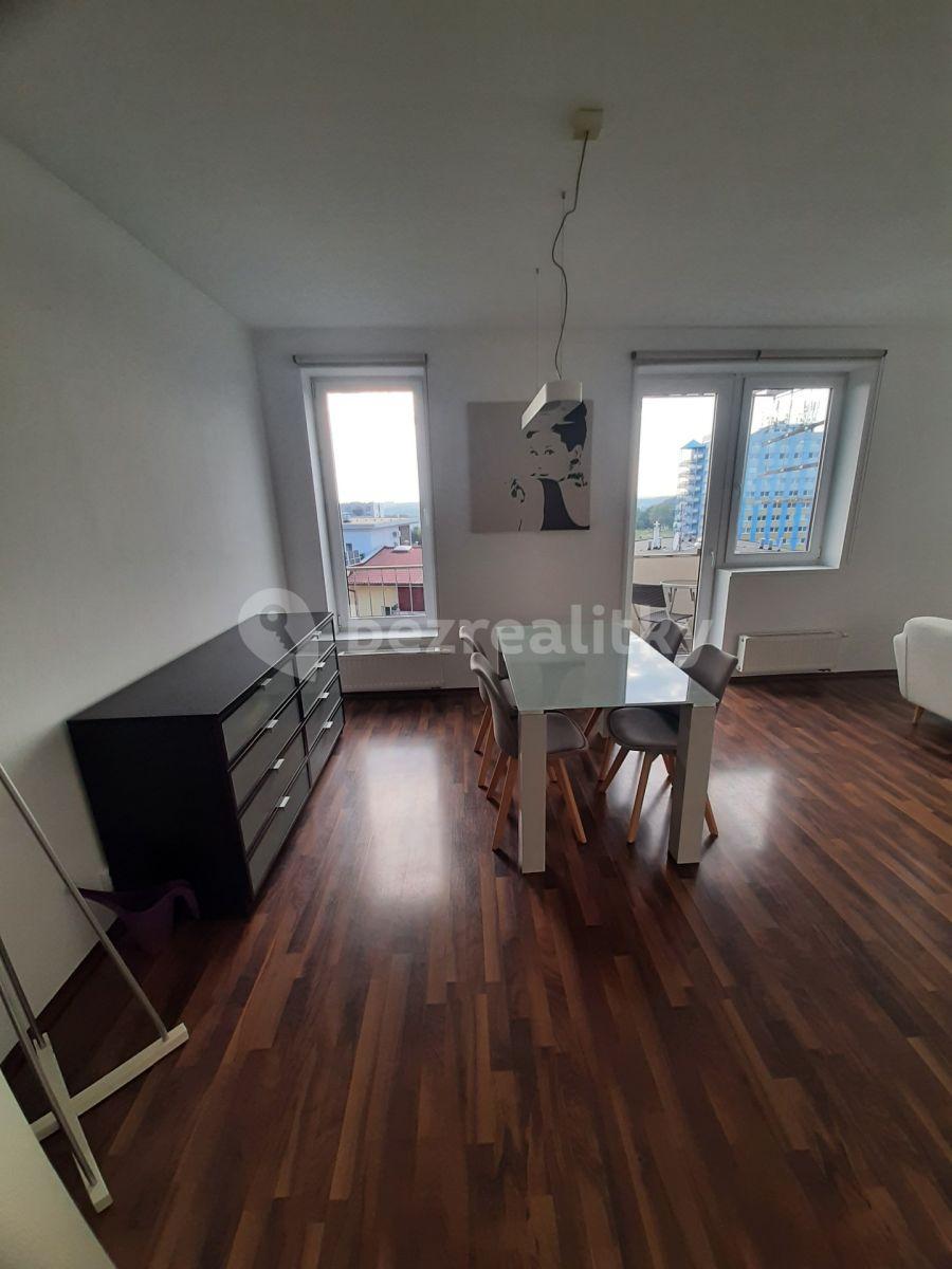 Prenájom bytu 1-izbový 43 m², Pelušková, Praha, Praha