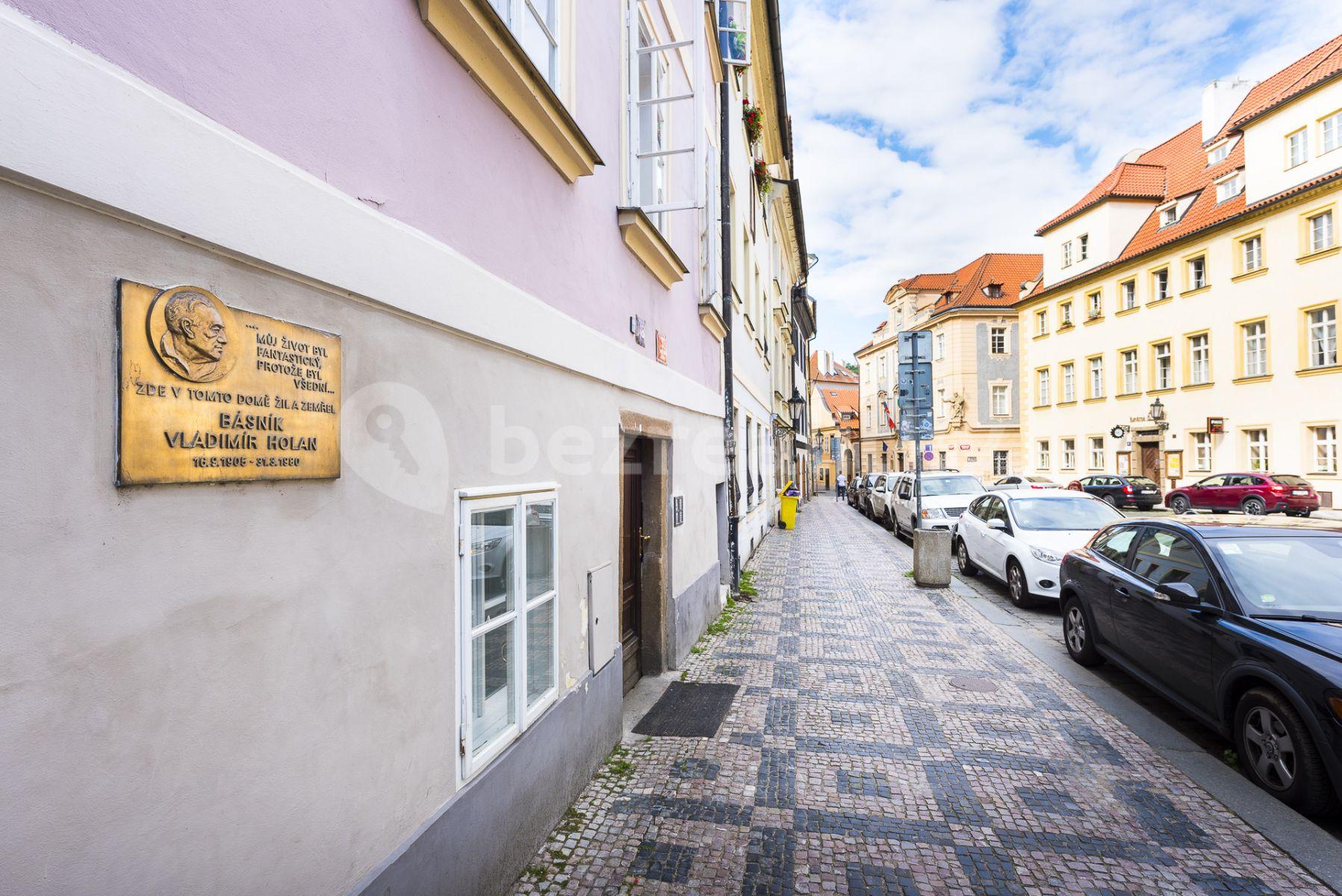 Prenájom bytu 2-izbový 56 m², U Lužického semináře, Praha, Praha