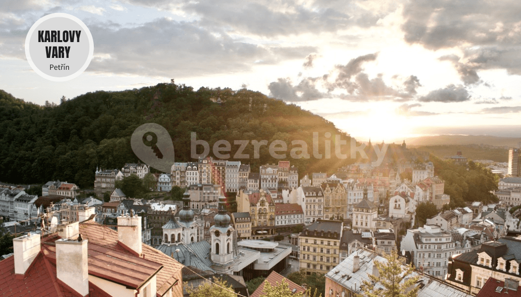 Prenájom bytu 2-izbový 45 m², Petřín, Karlovy Vary, Karlovarský kraj