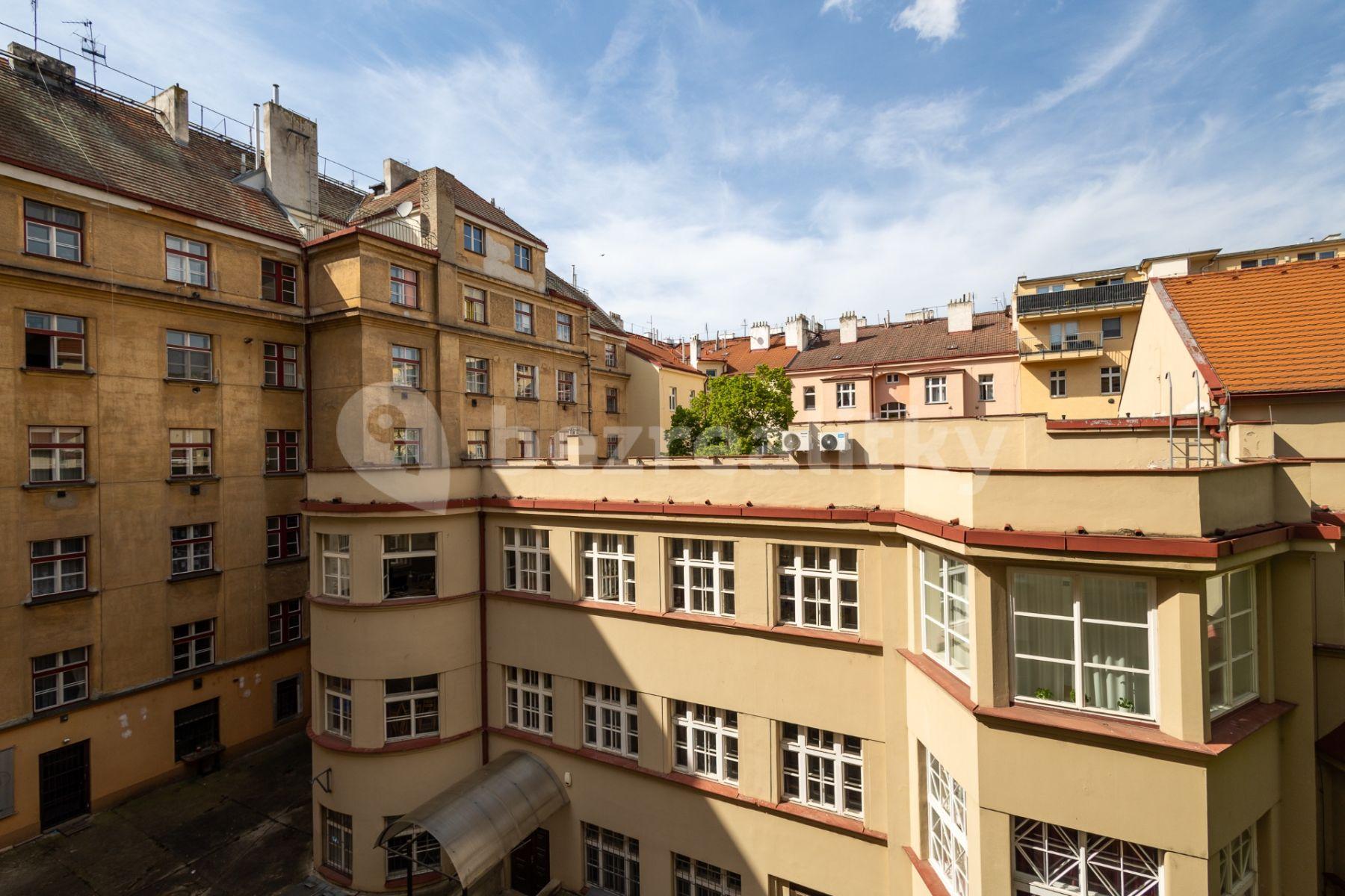 Prenájom bytu 2-izbový 51 m², Dělnická, Praha, Praha