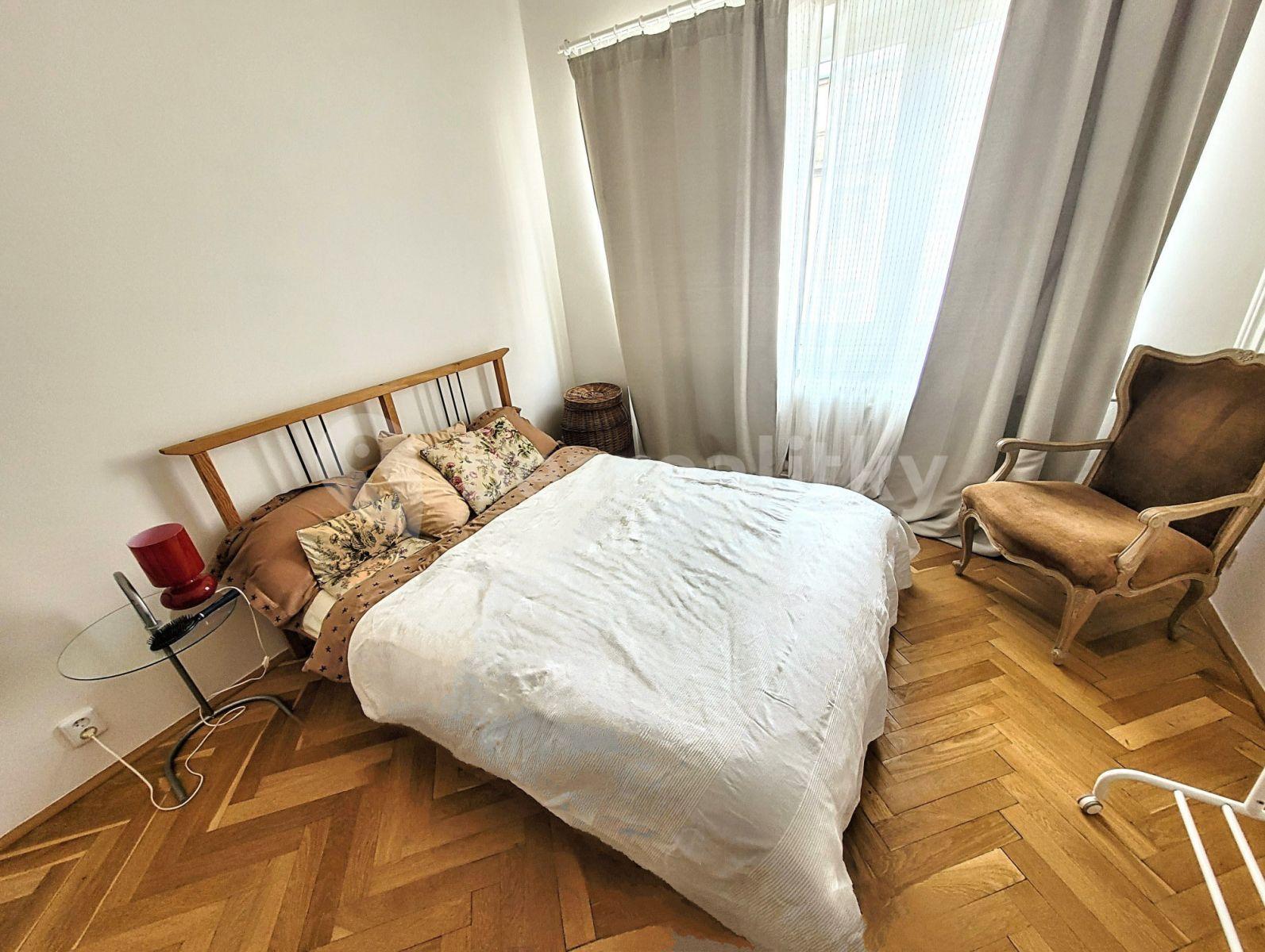 Prenájom bytu 2-izbový 60 m², Malešická, Praha, Praha