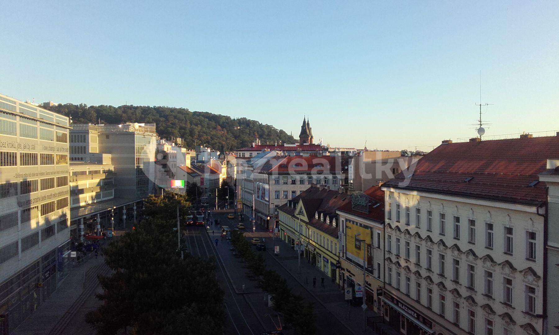 Prenájom bytu 3-izbový 90 m², Nádražní, Praha, Praha