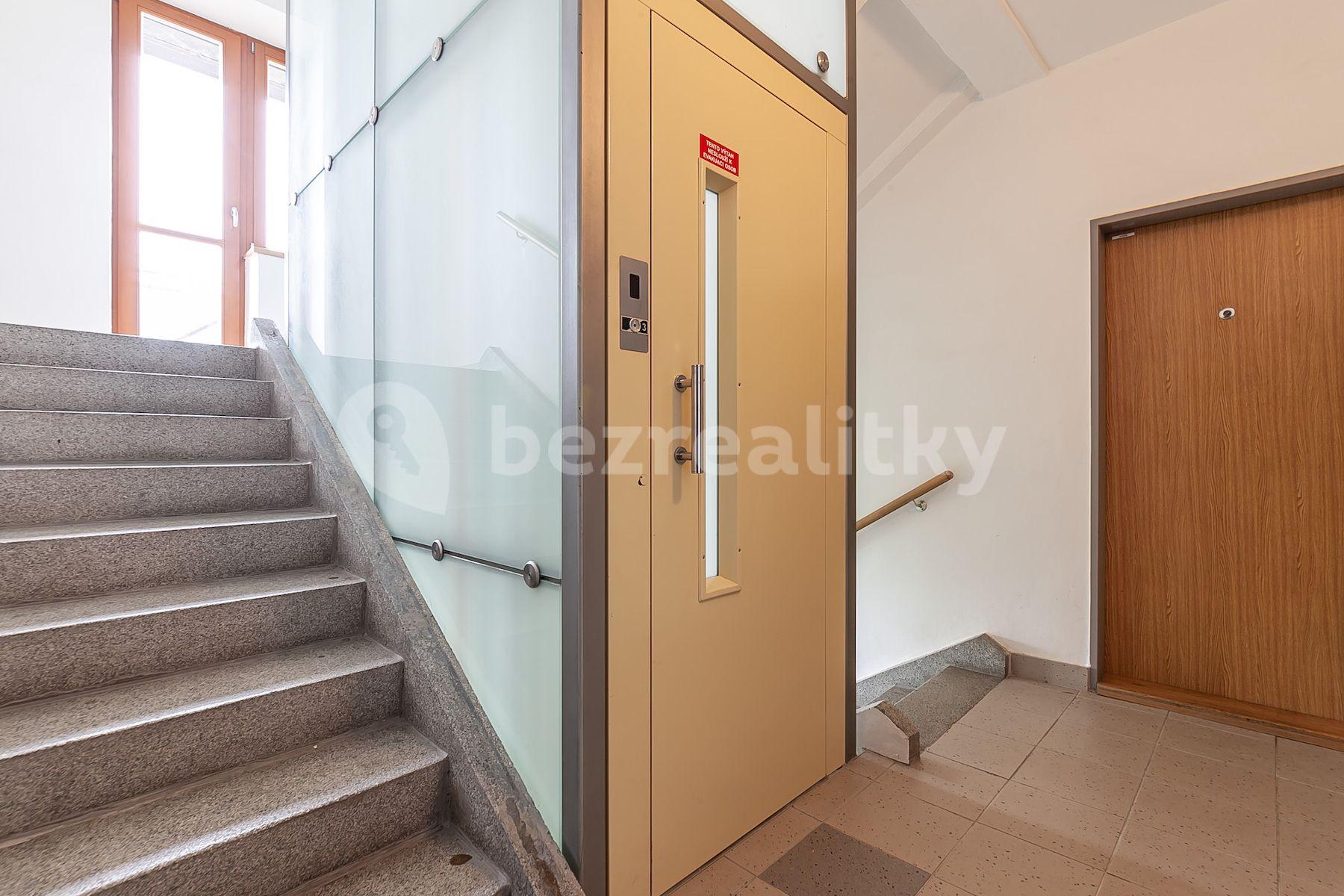 Predaj bytu 2-izbový 52 m², Pod Lipami, Praha, Praha