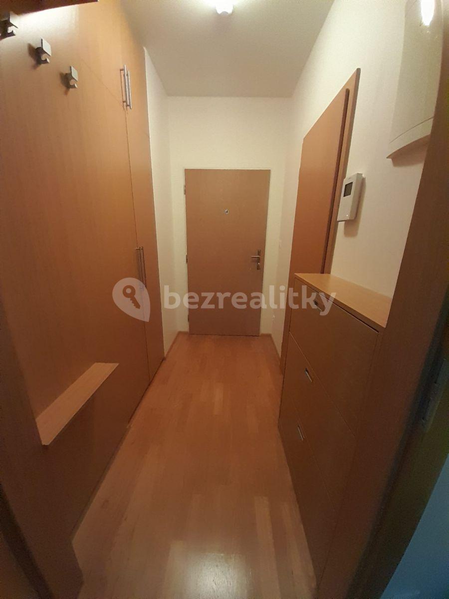 Prenájom bytu 3-izbový 69 m², Pod Dvorem, Praha, Praha