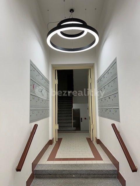 Prenájom bytu 1-izbový 22 m², Studentská, Praha, Praha