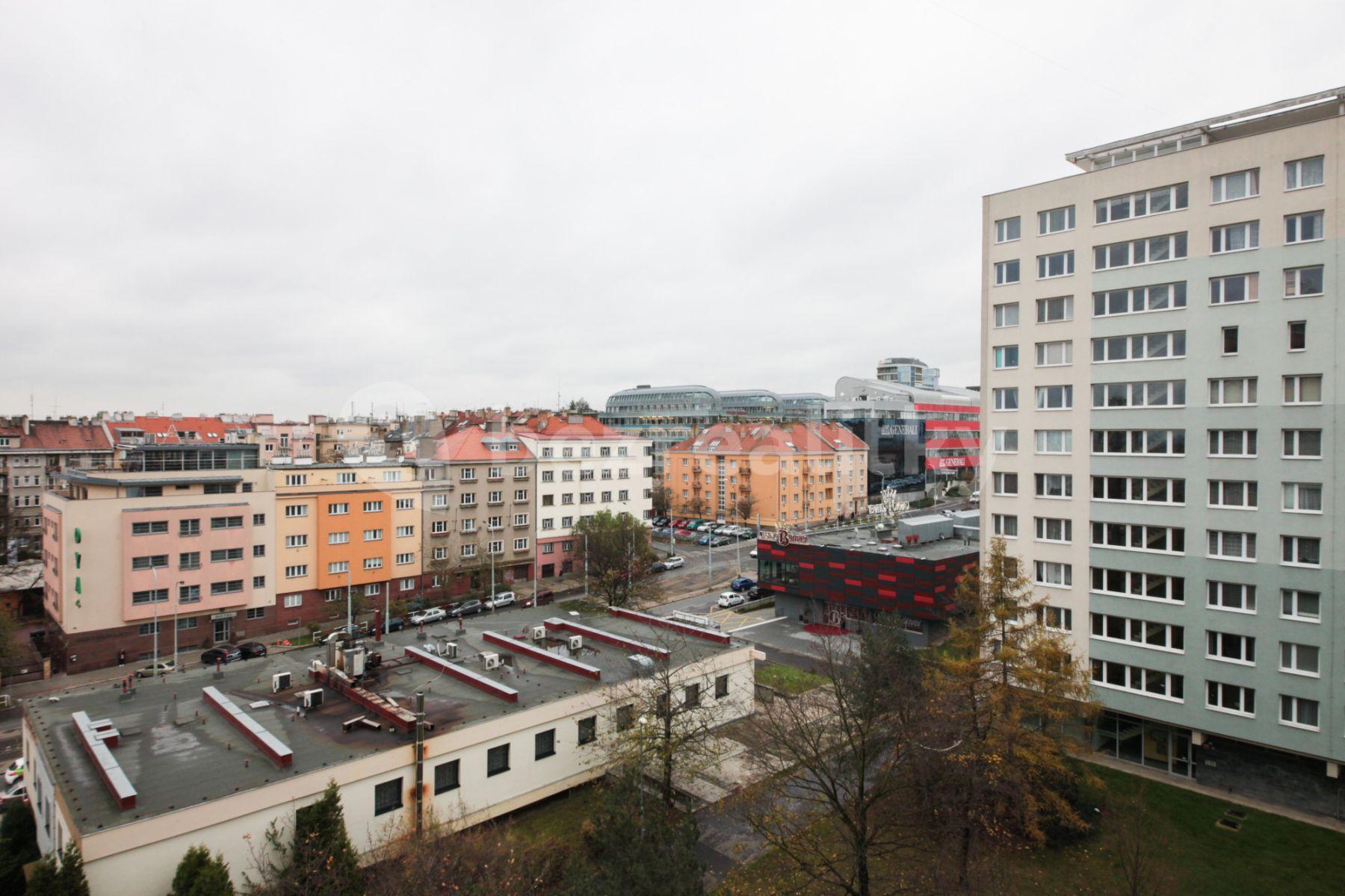 Prenájom bytu 1-izbový 30 m², Kotorská, Praha, Praha