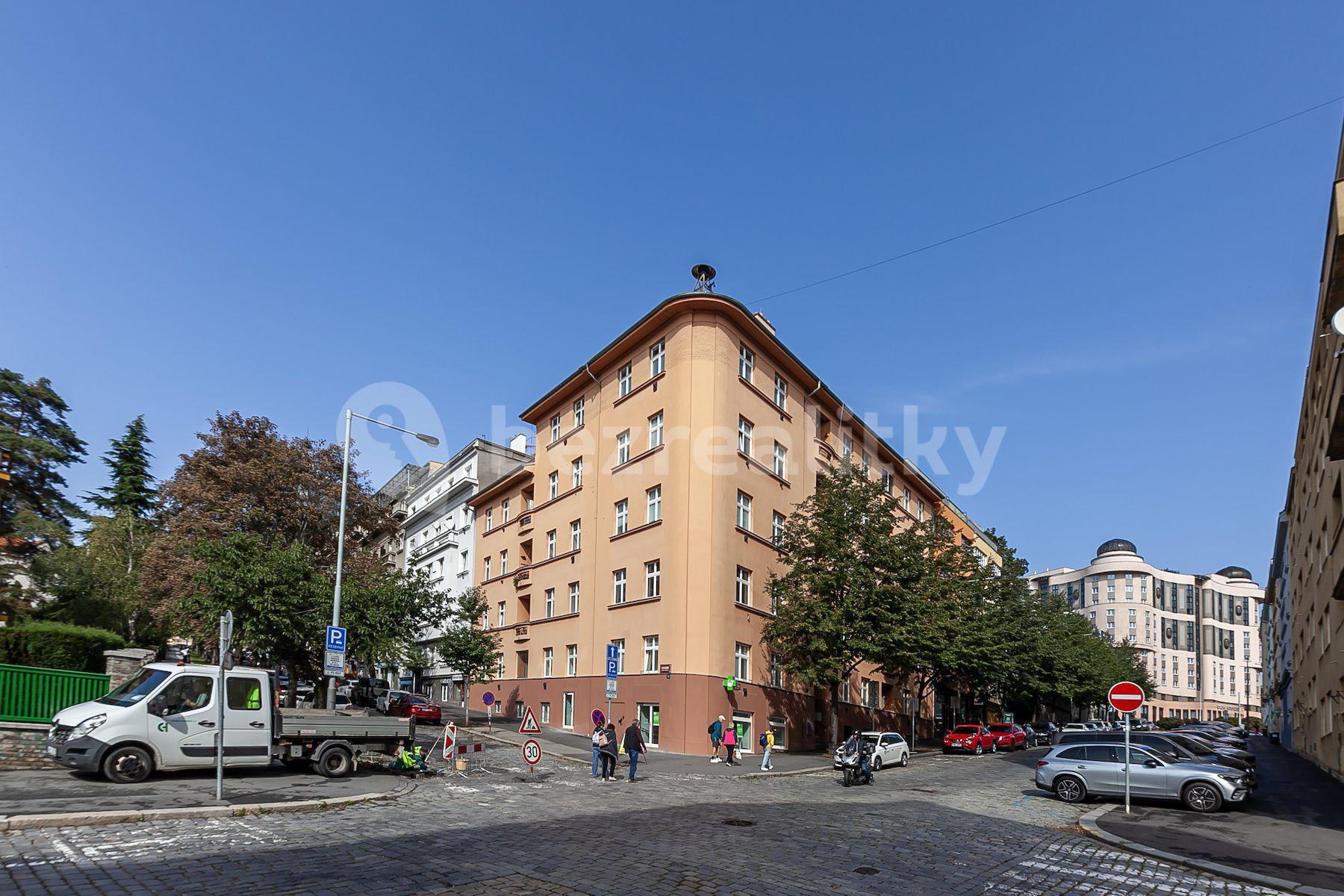 Predaj bytu 3-izbový 71 m², U Vinohradské nemocnice, Praha, Praha