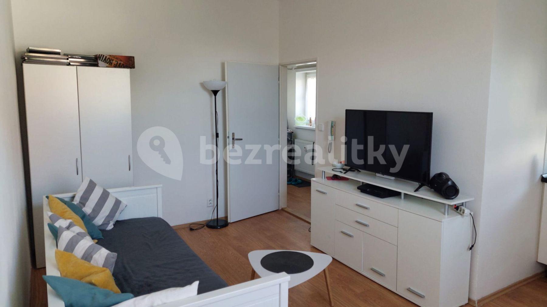 Prenájom bytu 1-izbový 23 m², U Zahradního města, Praha, Praha