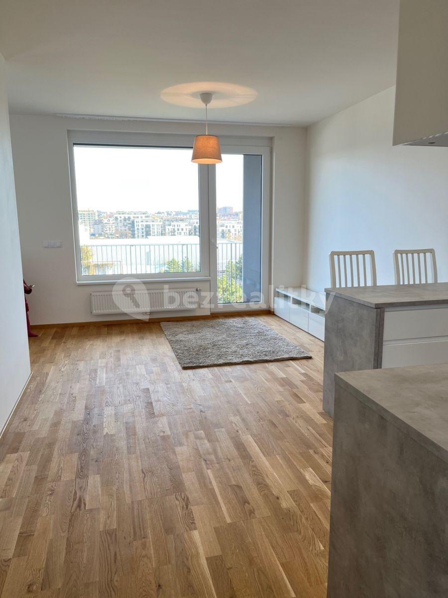 Prenájom bytu 1-izbový 45 m², Smržových, Praha, Praha