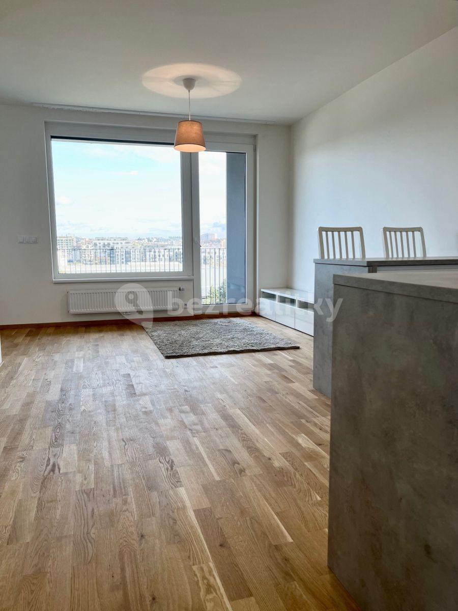 Prenájom bytu 1-izbový 45 m², Smržových, Praha, Praha