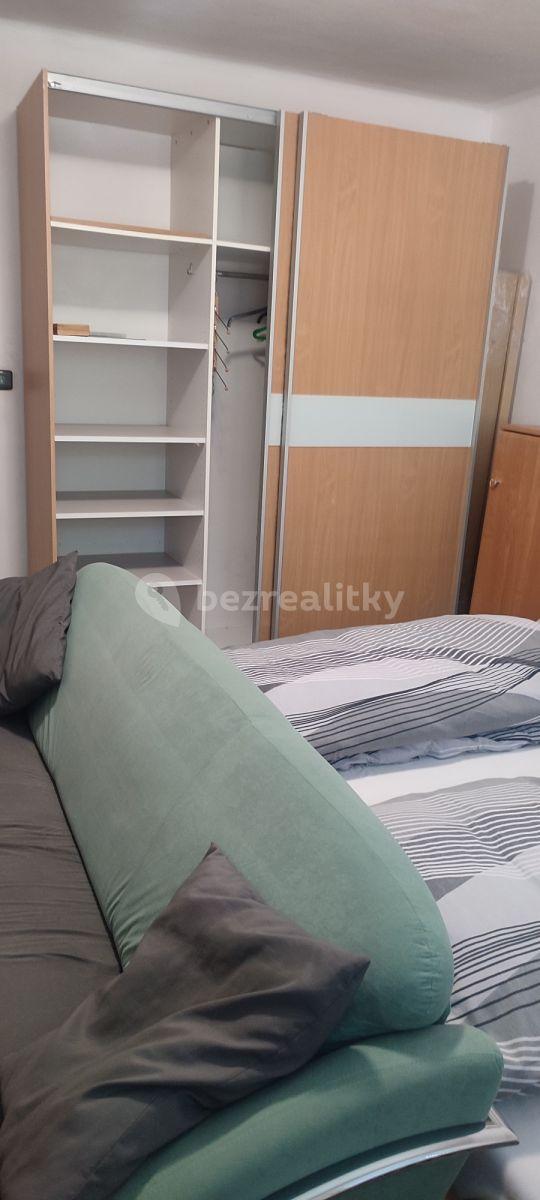 Prenájom bytu 2-izbový 39 m², Osadnická, Vratimov, Moravskoslezský kraj