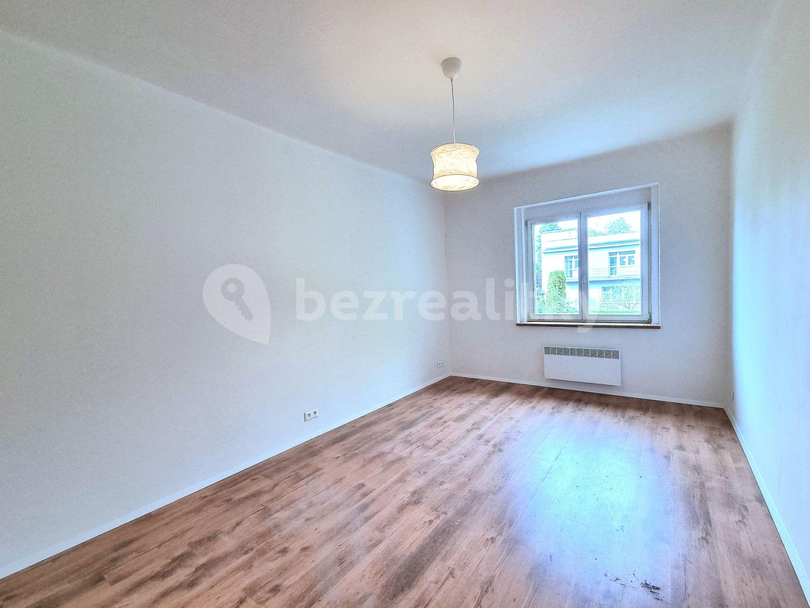 Prenájom bytu 2-izbový 50 m², Malešická, Praha, Praha