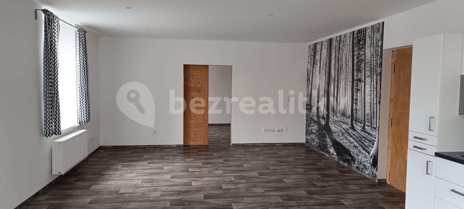 Prenájom bytu 2-izbový 80 m², Komenského, Častolovice, Královéhradecký kraj