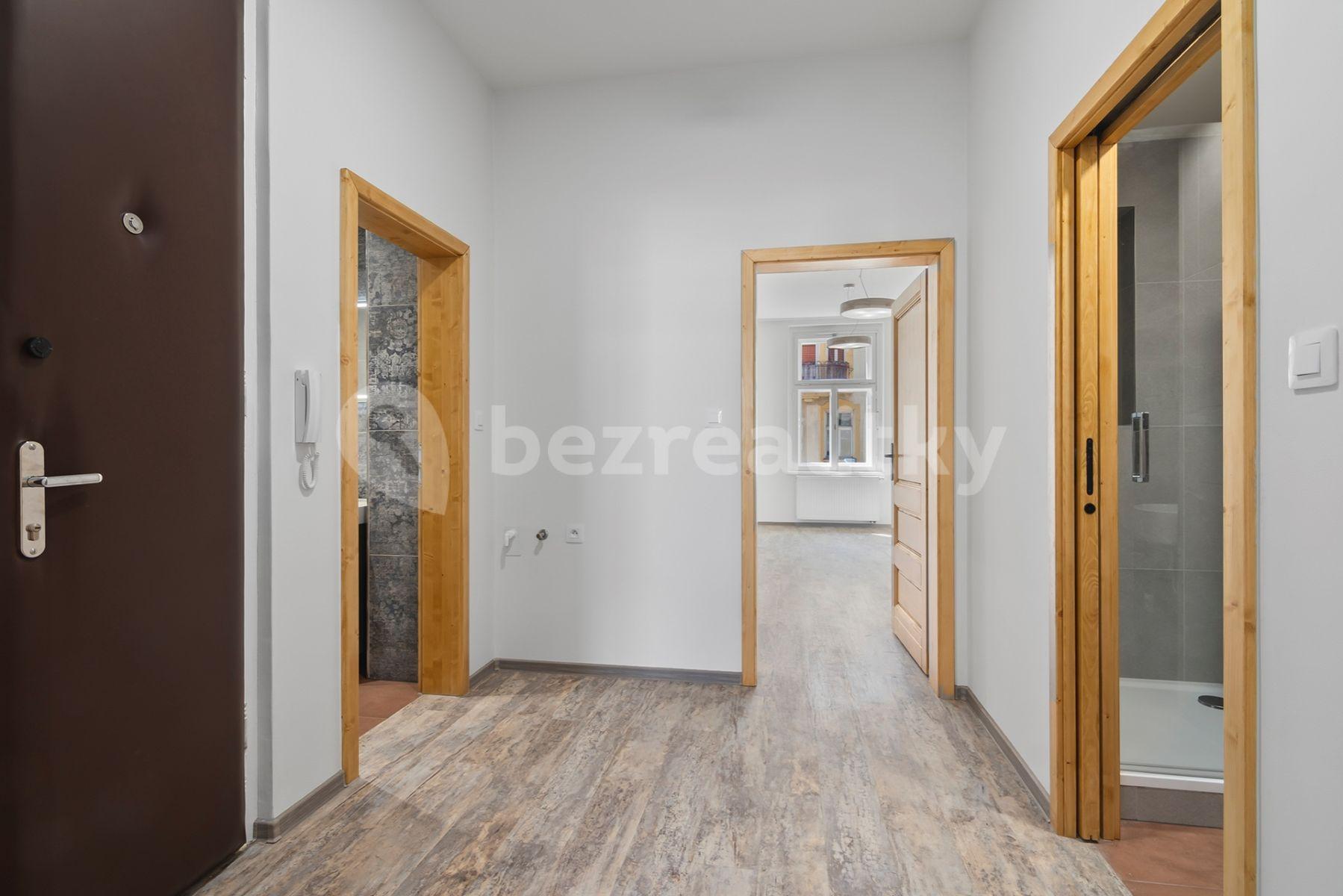 Prenájom bytu 3-izbový 66 m², Na Zámecké, Praha, Praha