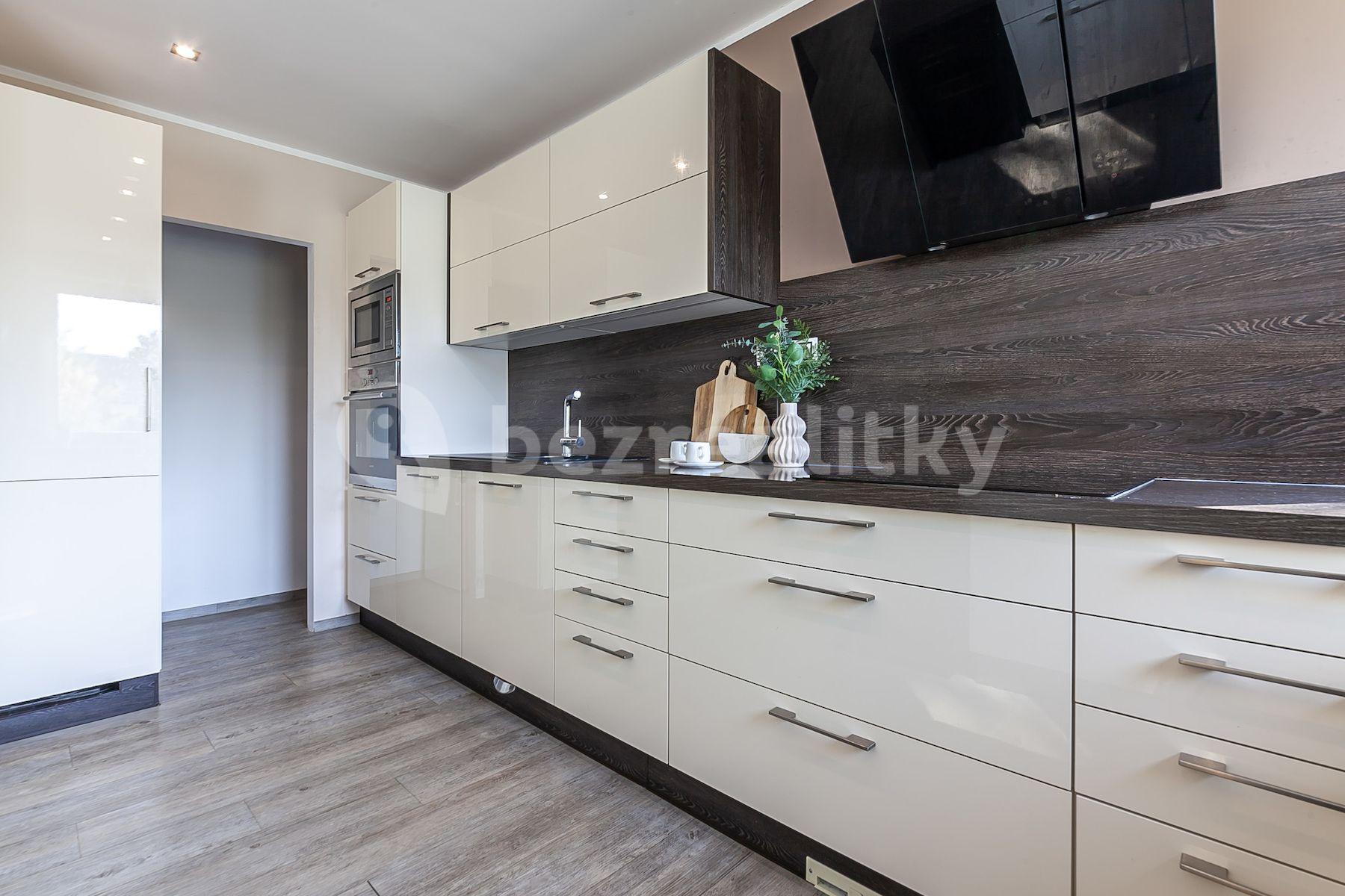 Predaj domu 230 m², pozemek 1.410 m², Diamantová, Horoušany, Středočeský kraj