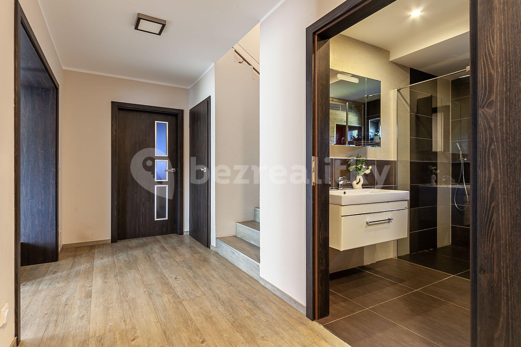 Predaj domu 230 m², pozemek 1.410 m², Diamantová, Horoušany, Středočeský kraj