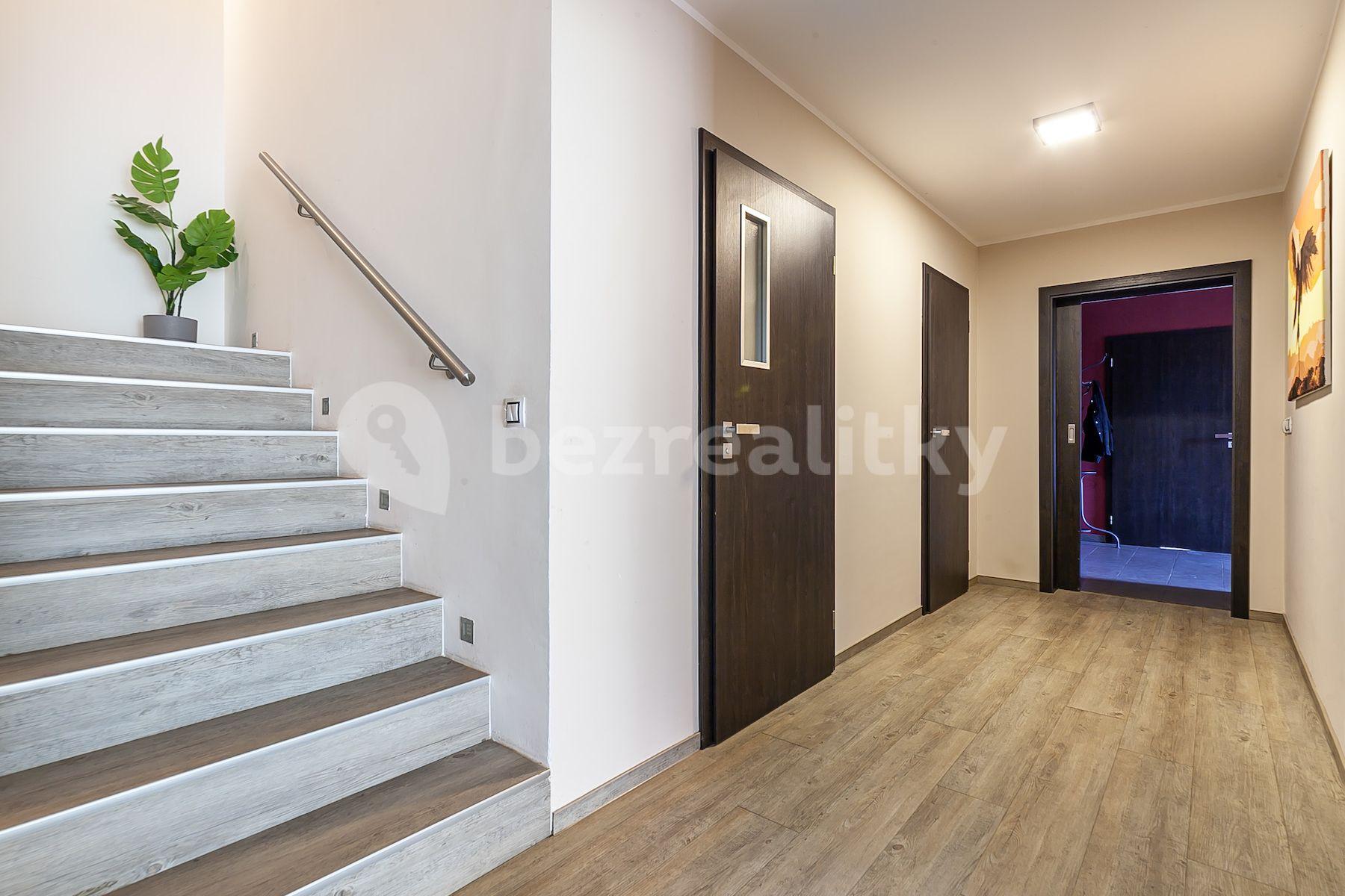 Predaj domu 230 m², pozemek 1.410 m², Diamantová, Horoušany, Středočeský kraj