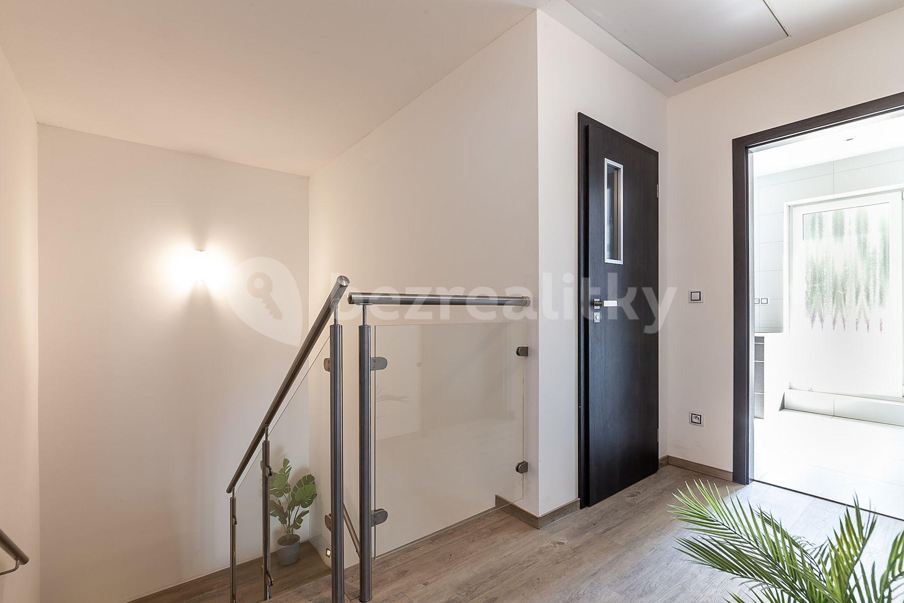 Predaj domu 230 m², pozemek 1.410 m², Diamantová, Horoušany, Středočeský kraj