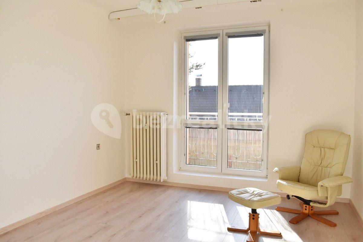 Prenájom bytu 2-izbový 56 m², Katusická, Praha, Praha