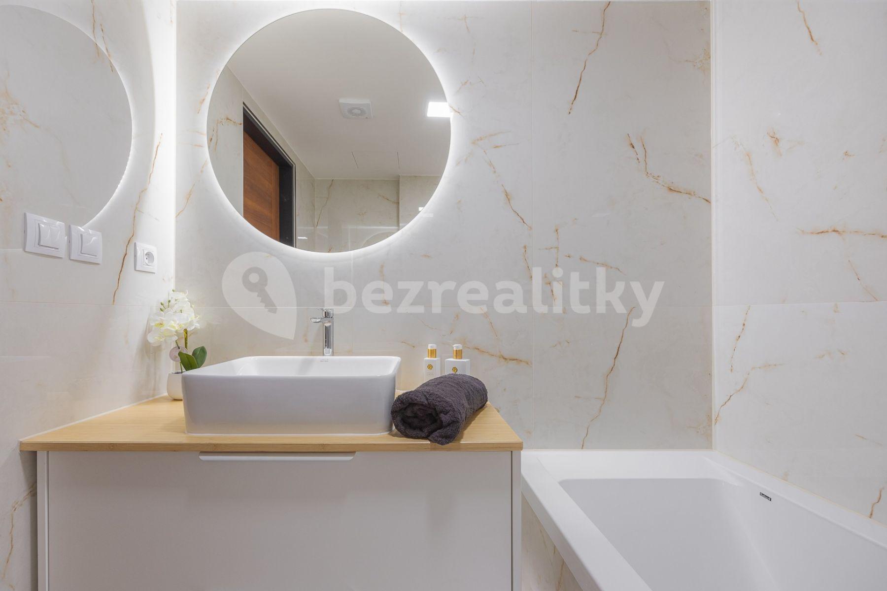 Predaj bytu 2-izbový 52 m², Žerotínova, Praha, Praha