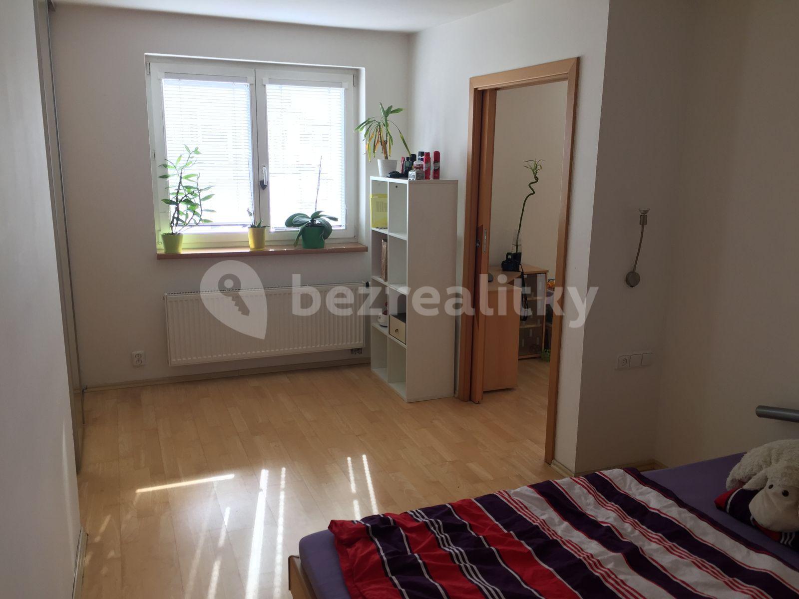 Prenájom bytu 2-izbový 50 m², Nuselská, Praha, Praha