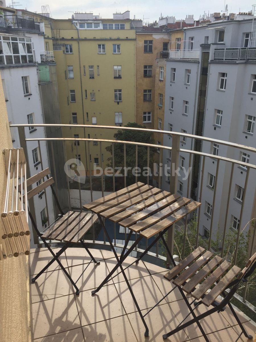 Prenájom bytu 2-izbový 50 m², Nuselská, Praha, Praha