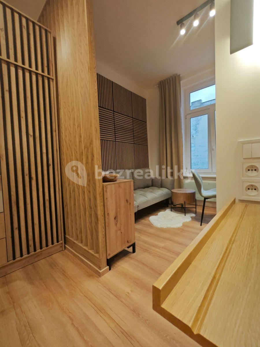 Prenájom bytu 1-izbový 26 m², Turnovská, Praha, Praha