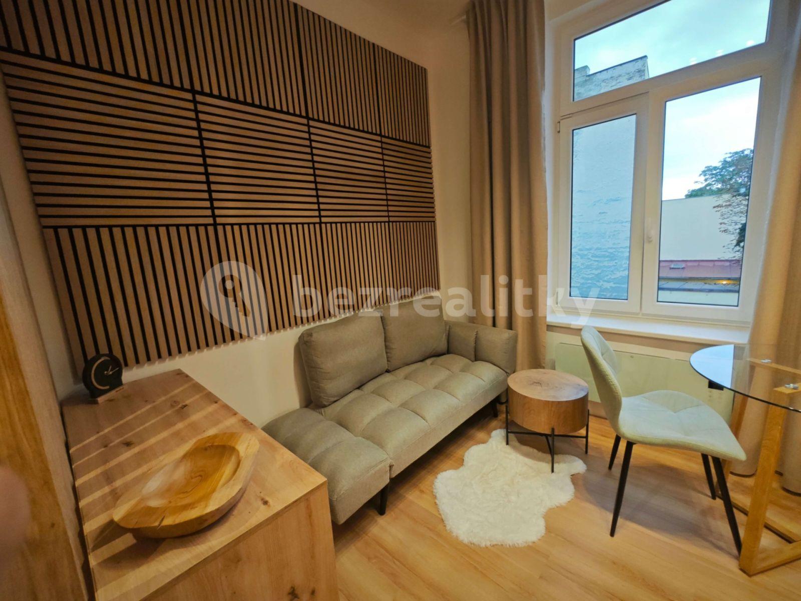 Prenájom bytu 1-izbový 26 m², Turnovská, Praha, Praha