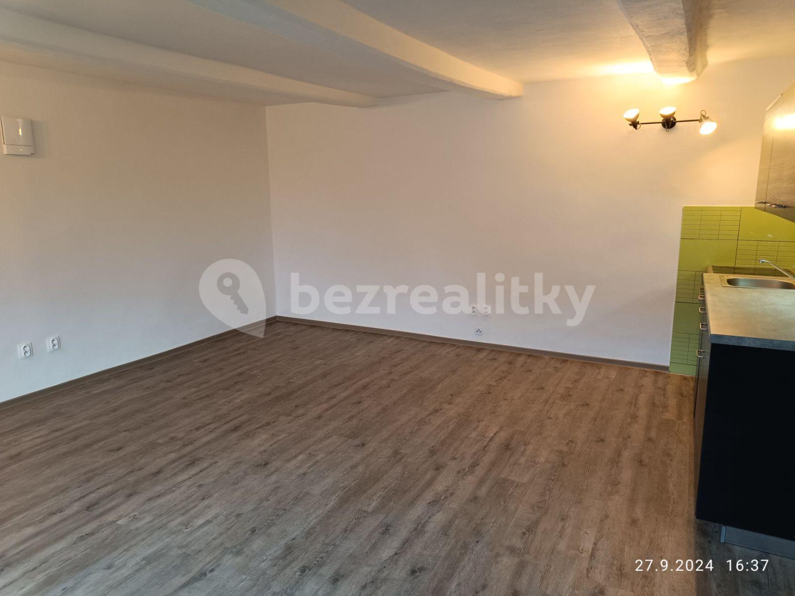 Prenájom bytu 1-izbový 35 m², Nebužely, Středočeský kraj