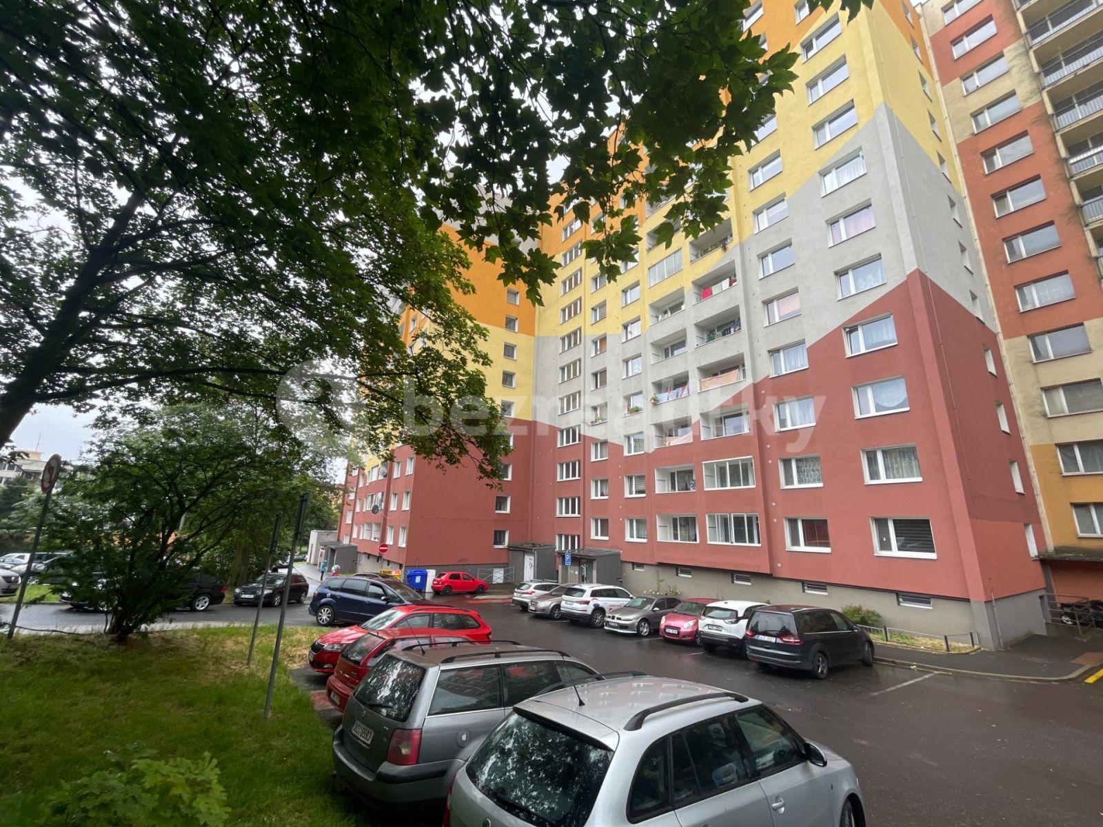 Prenájom bytu 3-izbový 62 m², Dřínovská, Chomutov, Ústecký kraj