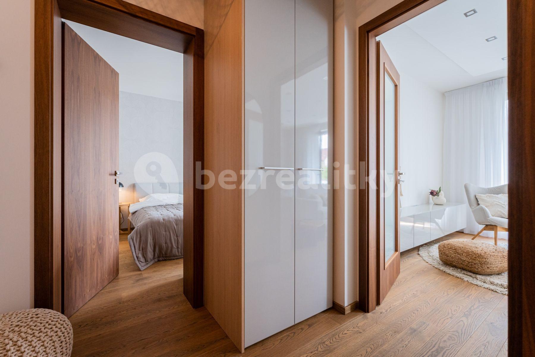 Predaj bytu 2-izbový 57 m², Čumpelíkova, Praha, Praha