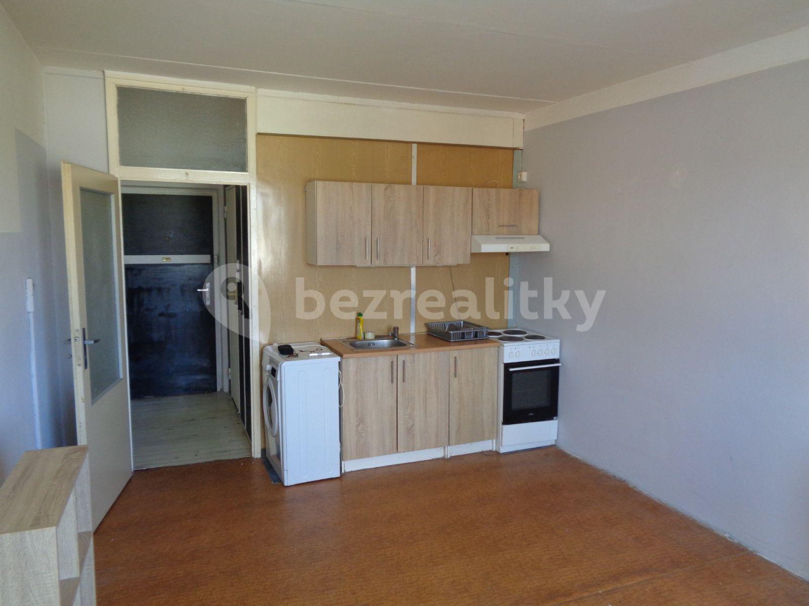 Prenájom bytu Garsoniéra 24 m², U Koupaliště, Karlovy Vary, Karlovarský kraj