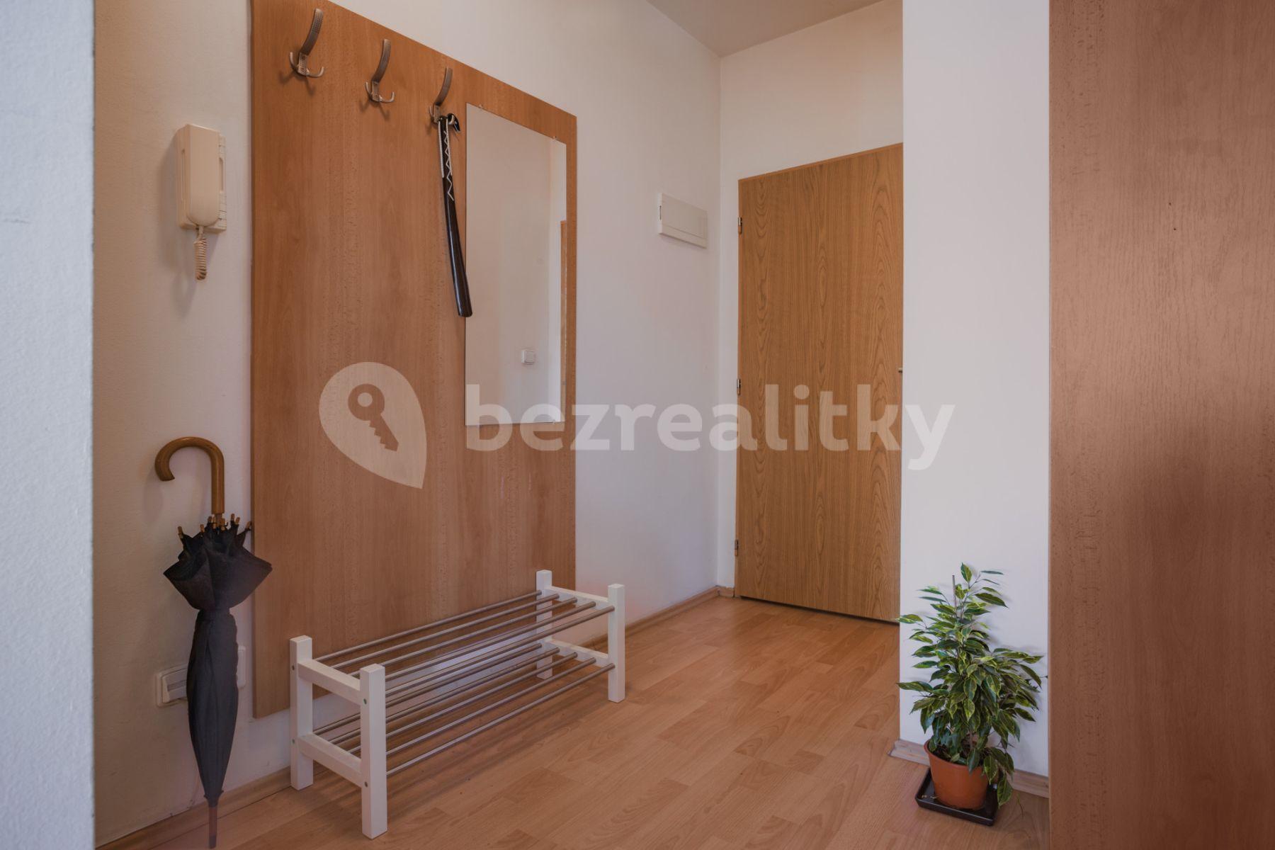 Prenájom bytu 1-izbový 33 m², Kozácká, Praha, Praha