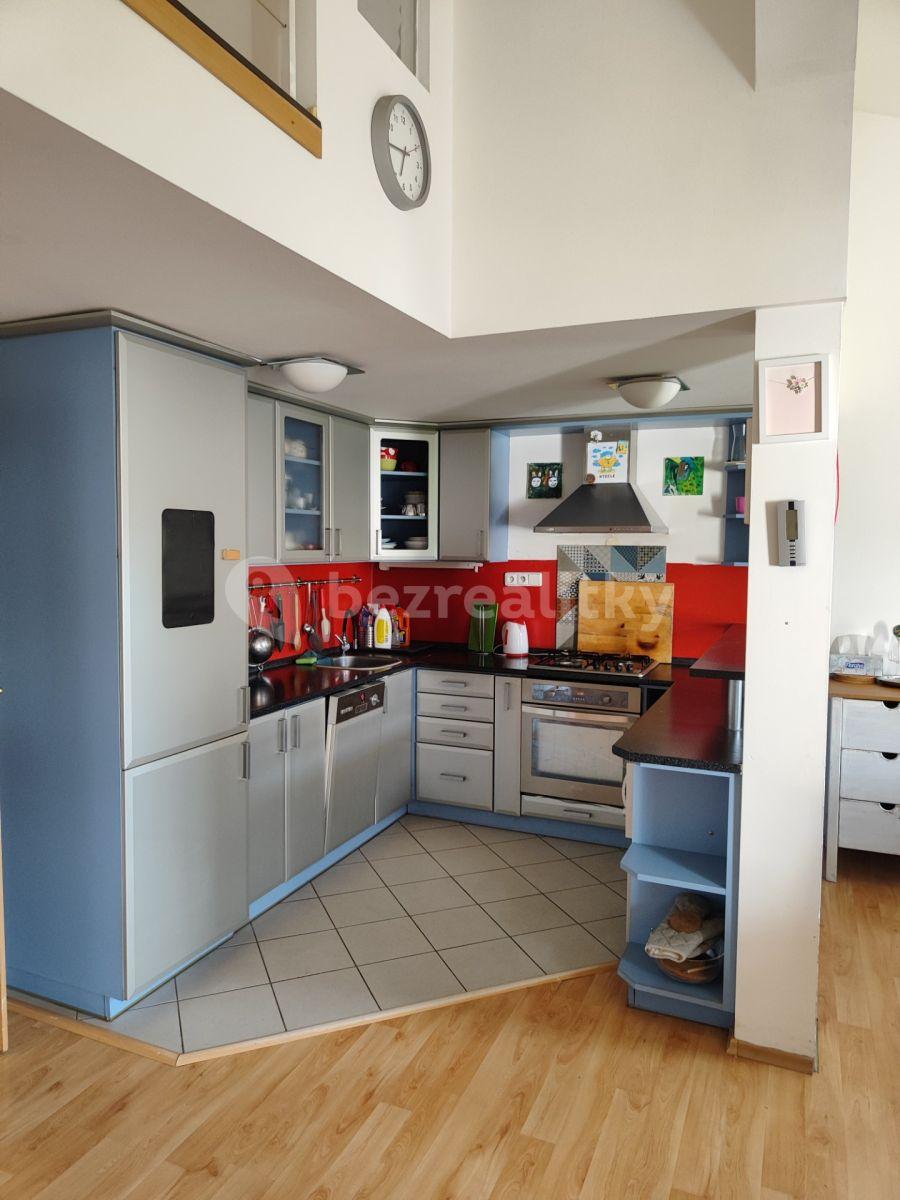 Predaj bytu 3-izbový 80 m², Na Plzeňce, Praha, Praha