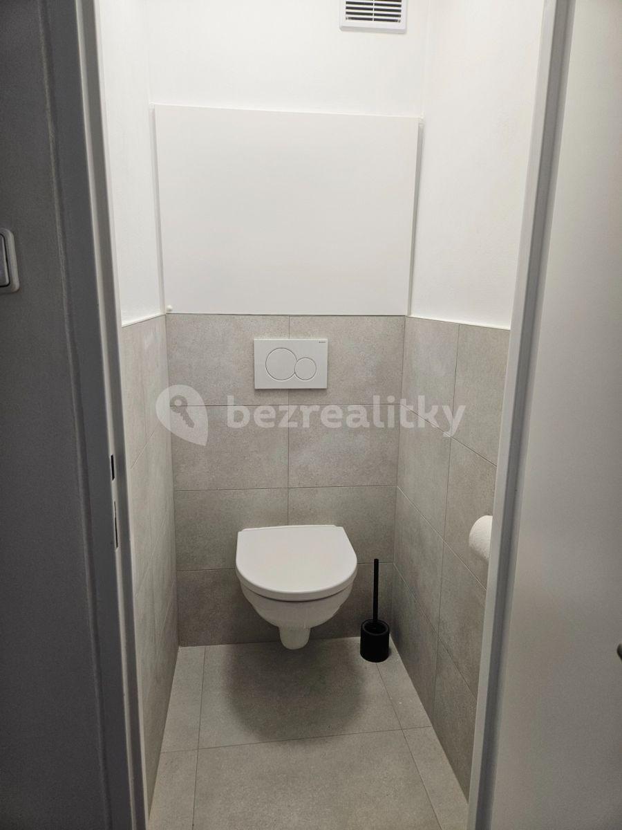 Prenájom bytu 2-izbový 53 m², Skřivanská, Praha, Praha