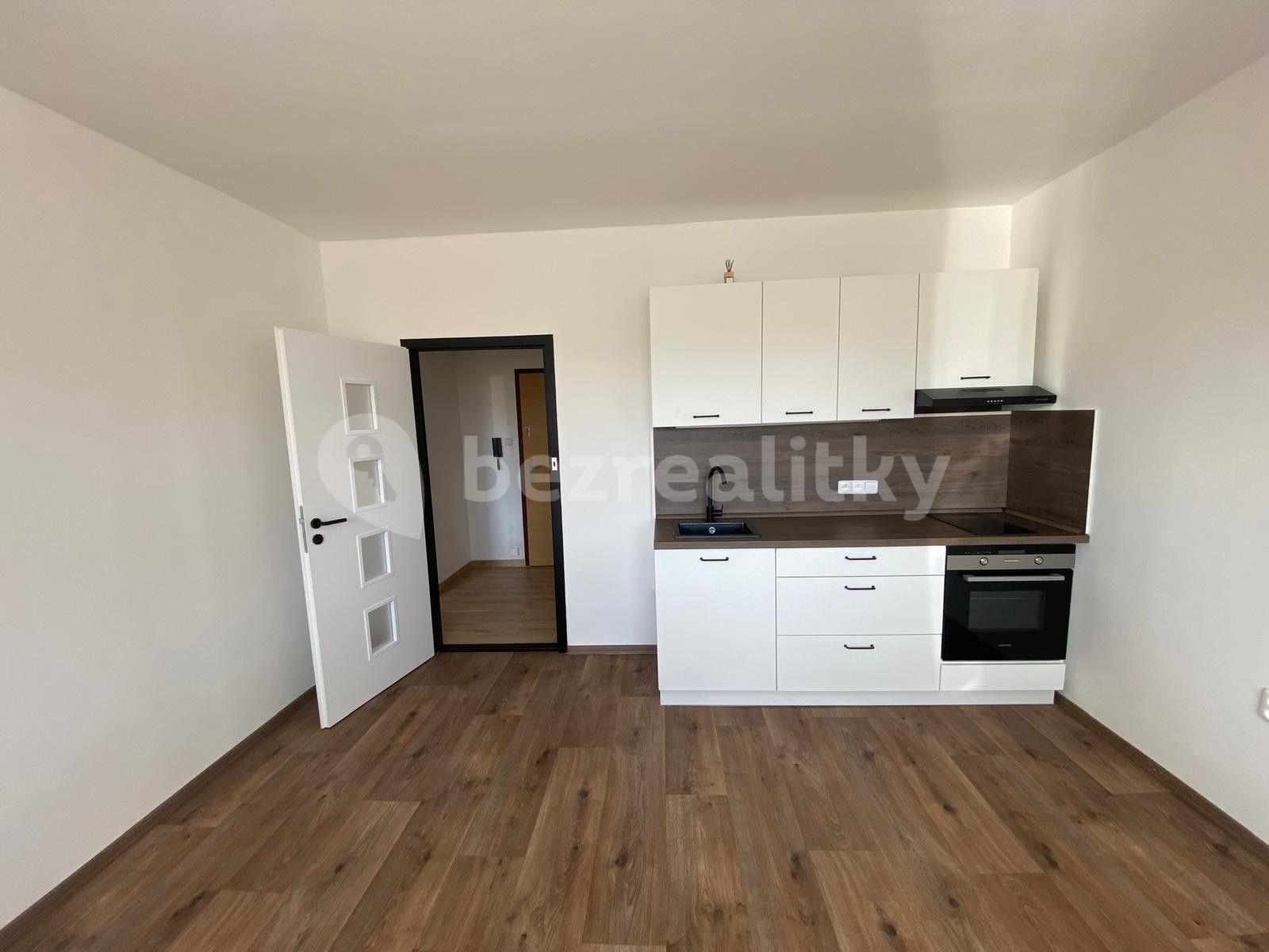 Prenájom bytu 2-izbový 42 m², Dvořákova, Děčín, Ústecký kraj