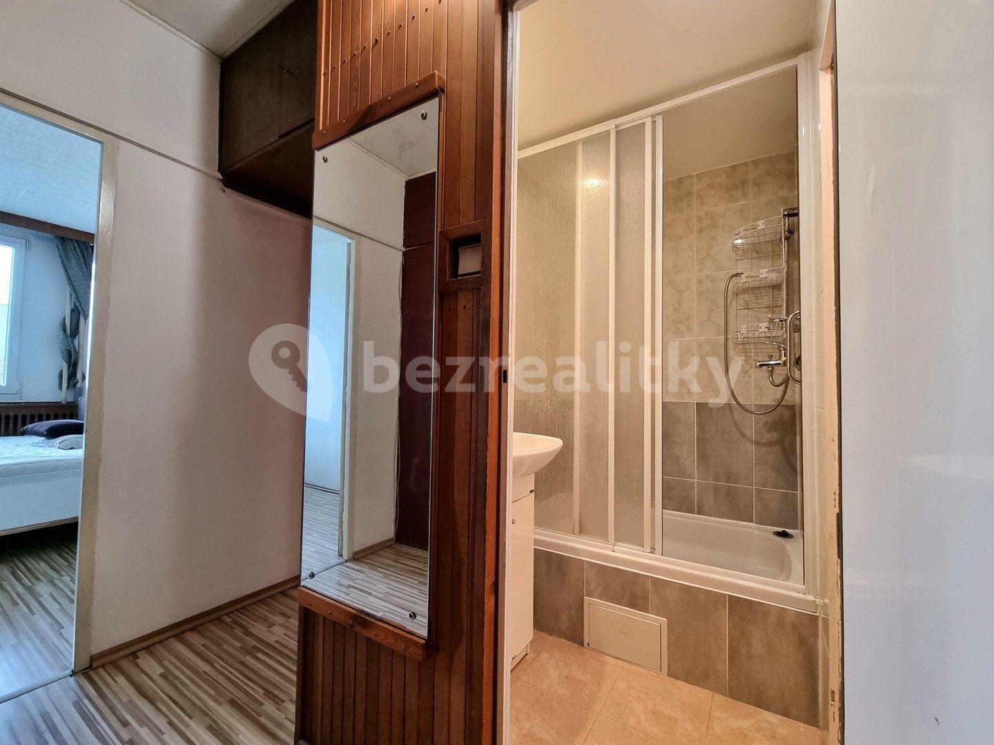 Prenájom bytu 2-izbový 43 m², Na Strži, Praha, Praha