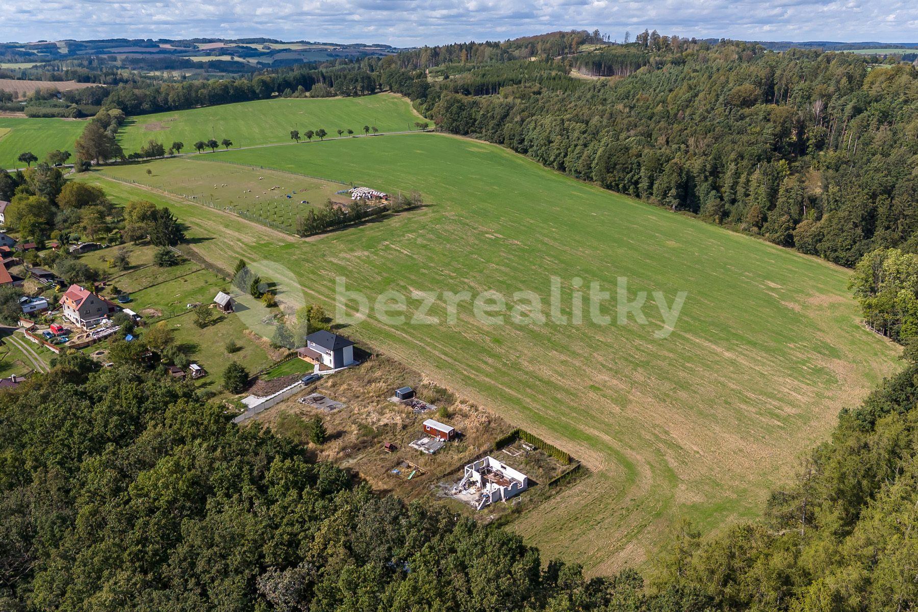 Predaj pozemku 1.002 m², Šternov, Divišov, Středočeský kraj