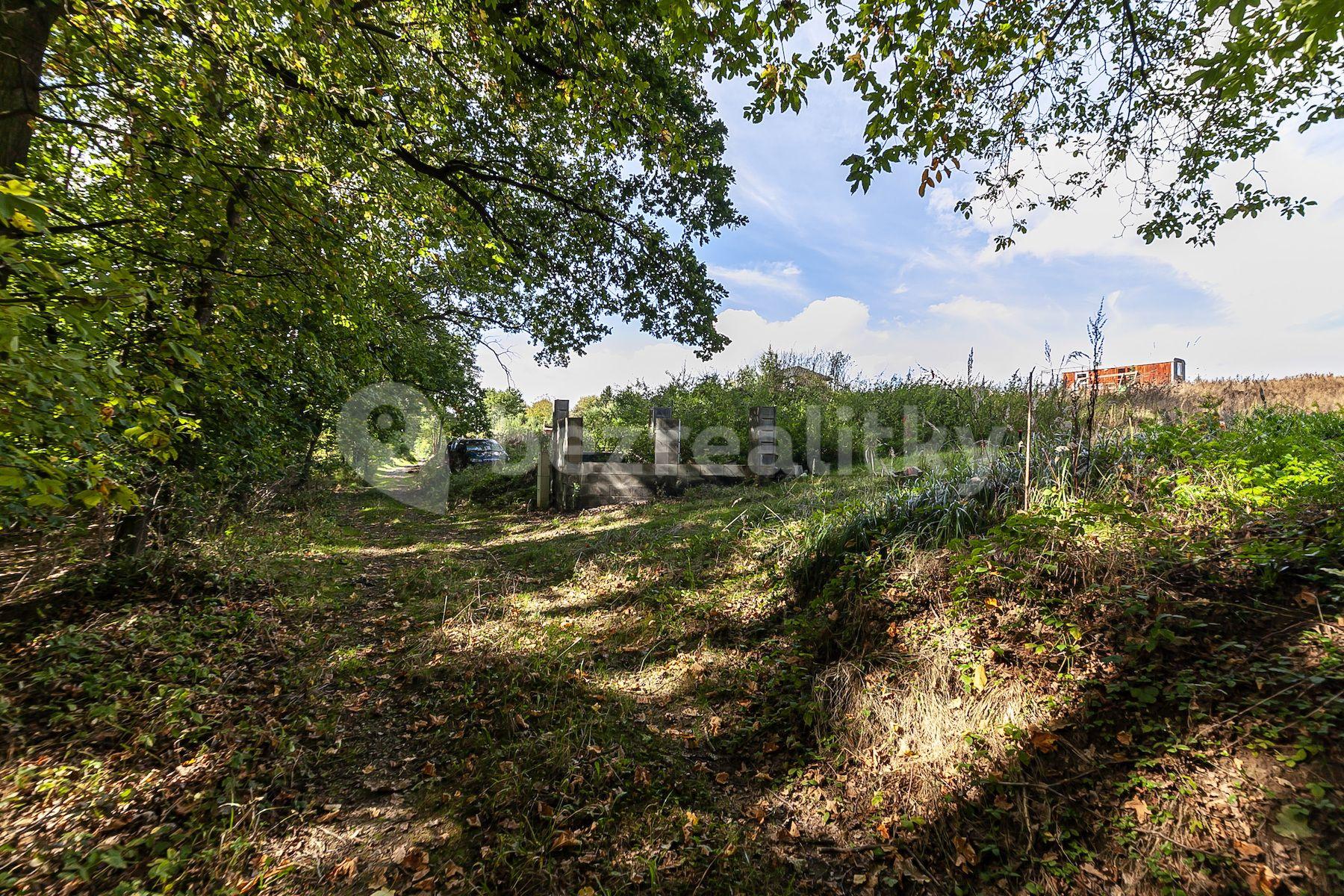 Predaj pozemku 1.002 m², Šternov, Divišov, Středočeský kraj